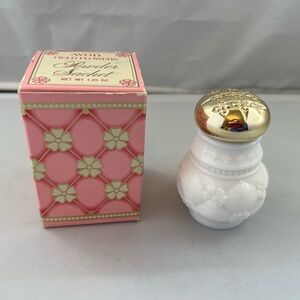 Avon Field Flowers Powder Sachet in Pink and Gold